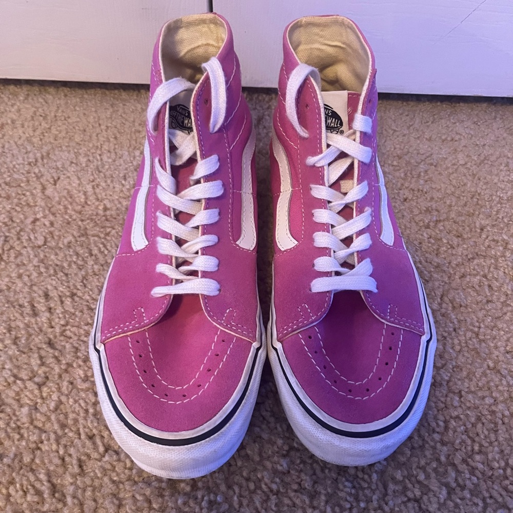 Pink Vans SK8-HI size women’s 9 in good condition